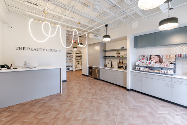 We are delighted to share our latest salon project for @beautyloungecarmel, as they settle into their newly expanded salon space in #Carmel! ✨

📸: Photo Credits @morethan.media 
🔨: Contractor @capitolconstruct